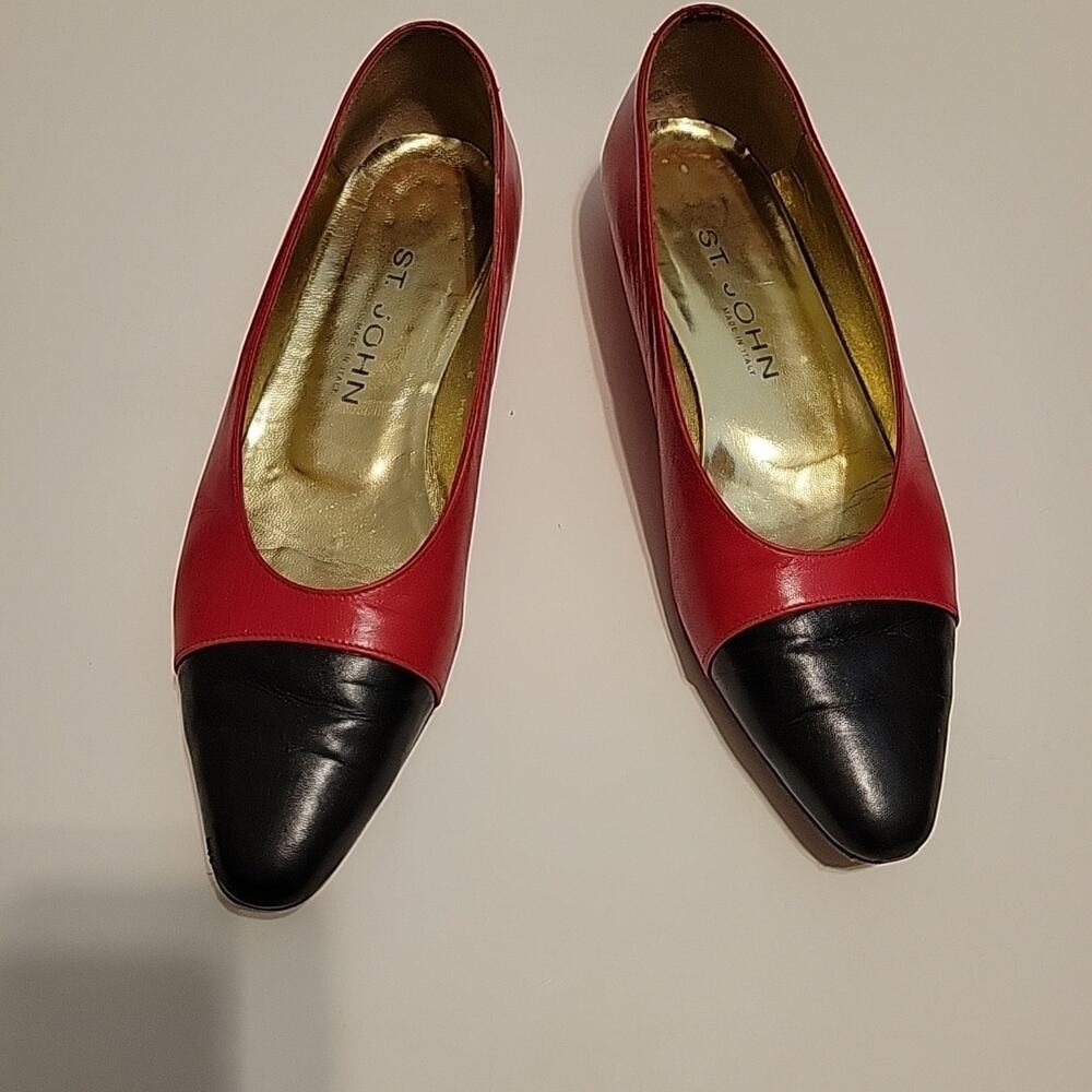 St John Made in Italy red and black flats shoes size 8